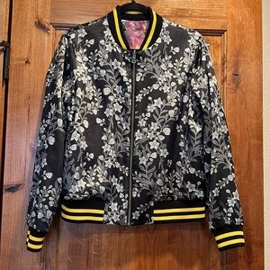 REVERSIBLE bomber jacket!
